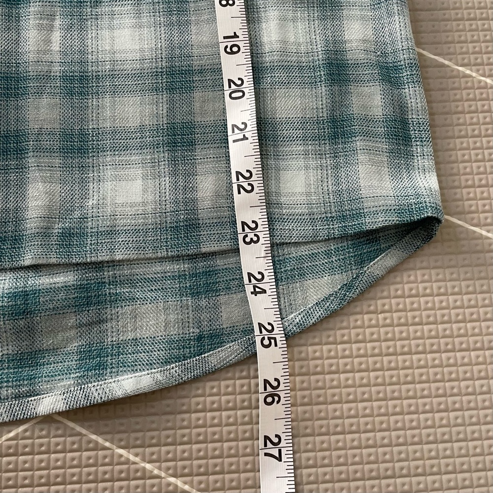 Under Armour Women's Sz S Blue Flannel Jacket‎ Hoodie - Picture 5 of 5